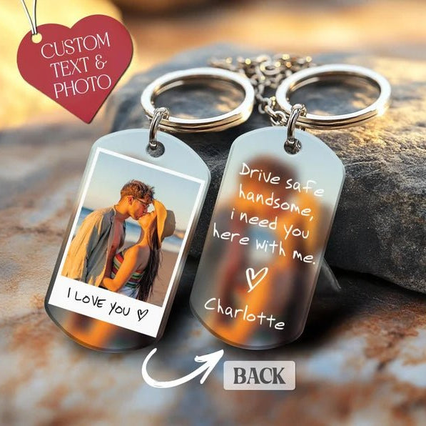 Custom Boyfriend Keychain with Couple Photo & “Drive Safe” Engraving: Romantic Car Gift for Him