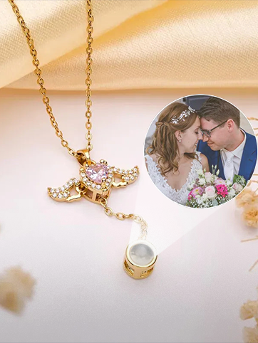 Projection Necklaces - DiyGiftly