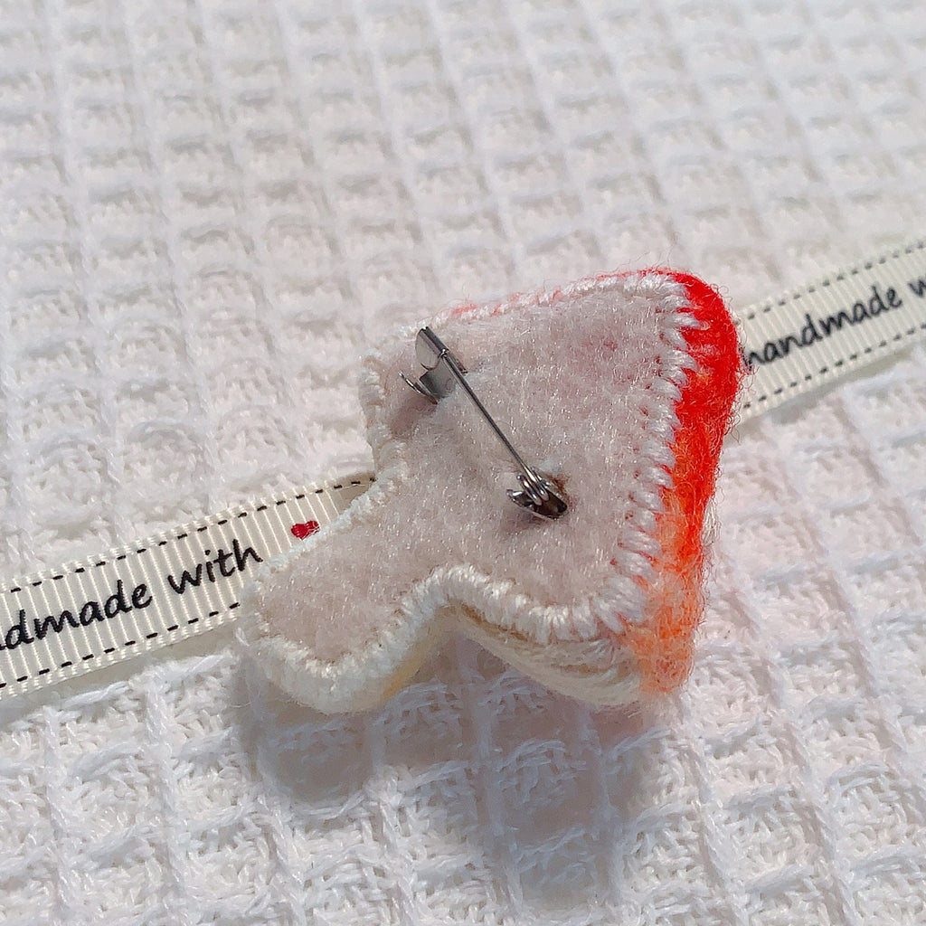Whimsical Handmade Felt Mushroom Brooch - Unique Nature-inspired Accessory