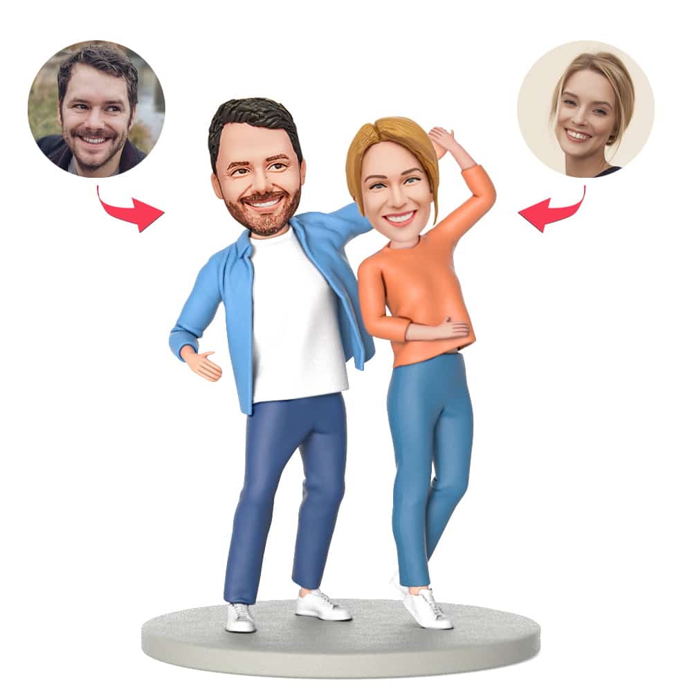 custom bobble head capture moment miniature personalized bobblehead wedding couple couple holding front view