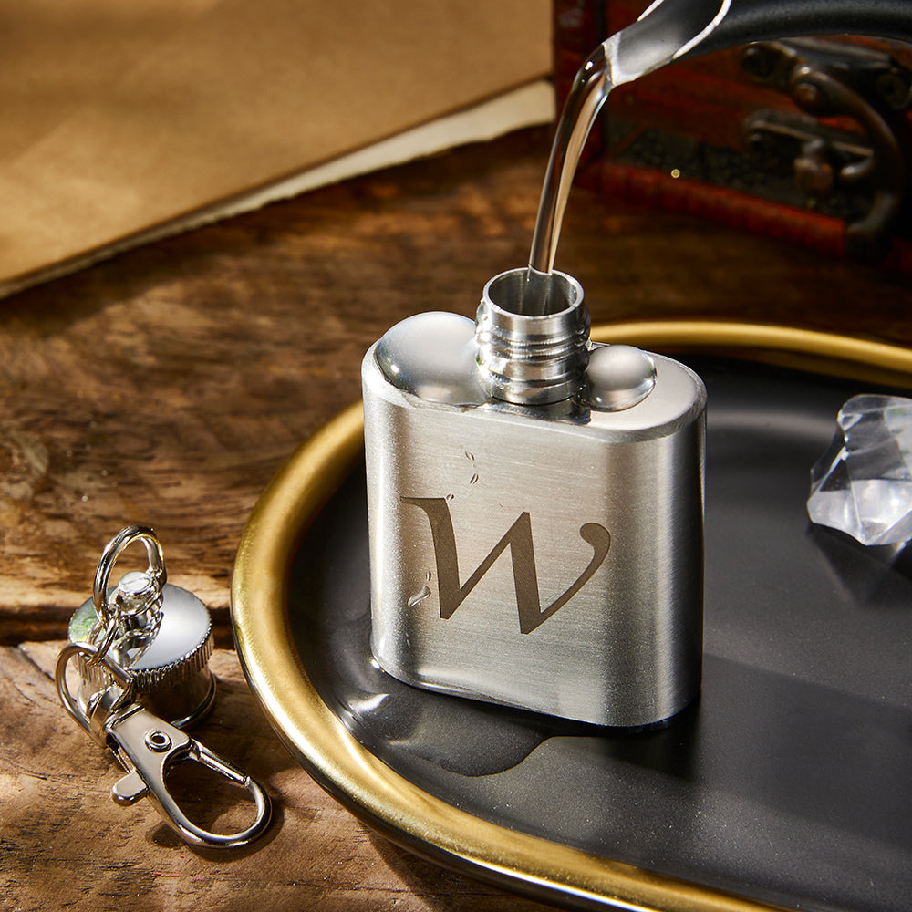 Personalized Mini Liquor Flask Keychain Custom Engraved Rectangle Hip Flask Gifts for Him