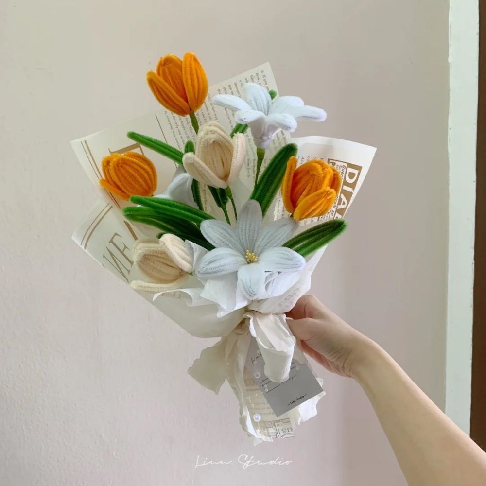 Pipe Cleaner Flowers Bouquet Handmade Twist Stick Bouquet Gift for Her Wedding Gift