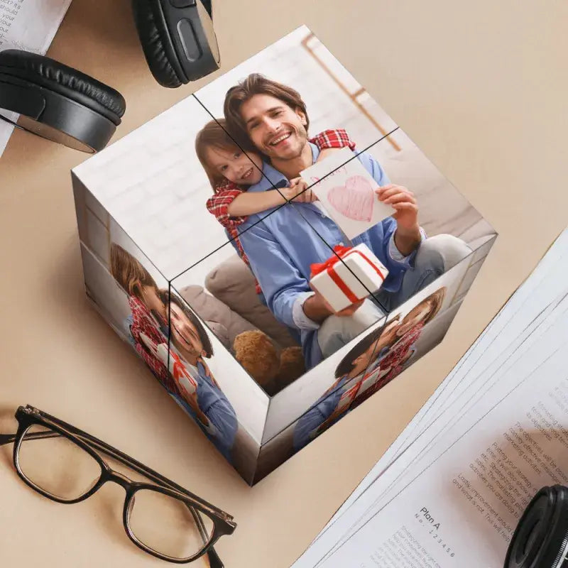 Custom Photo Cube Infinity Folding Multiphoto Cube with Wooden Base Father's Day Gifts
