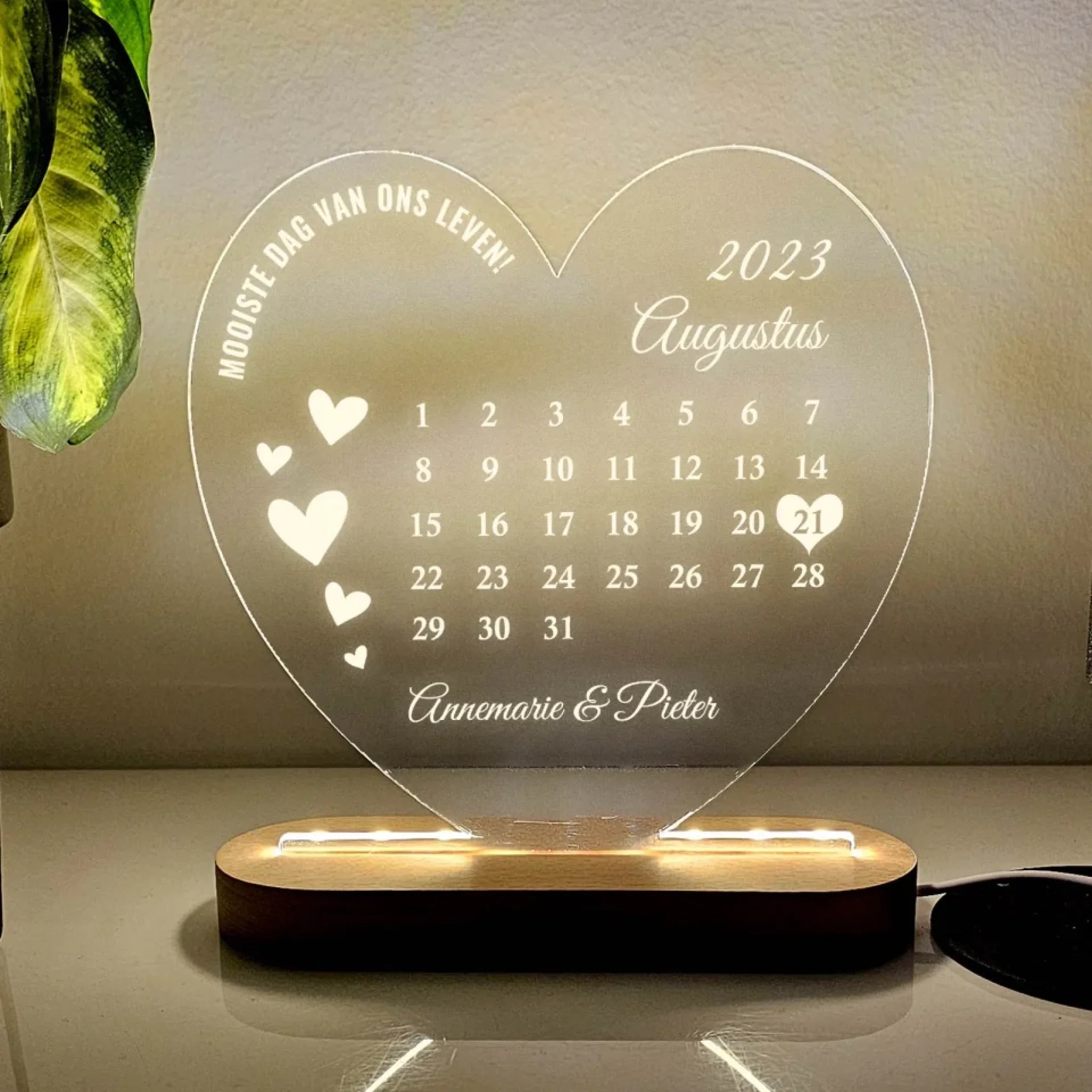 Best Calendar - Heart - Shaped LED Light 759057 - DiyGiftly