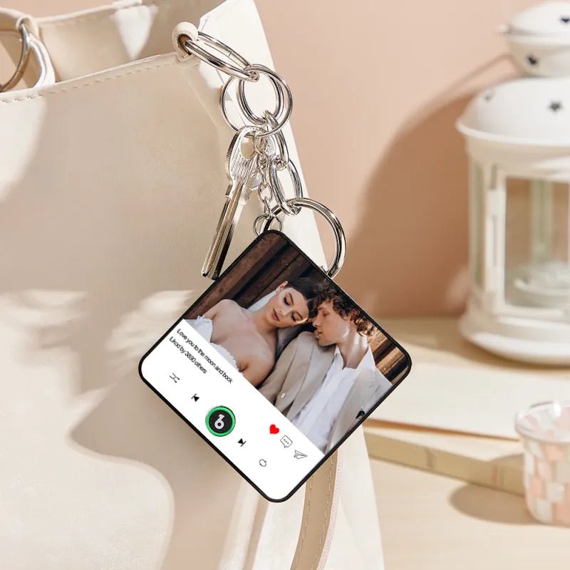 FridgeBeats Custom Photo and Text Music Keychain Music Box Bag Charm That Plays Music Without Cell Phone Best Gifts for Her - DiyGiftly
