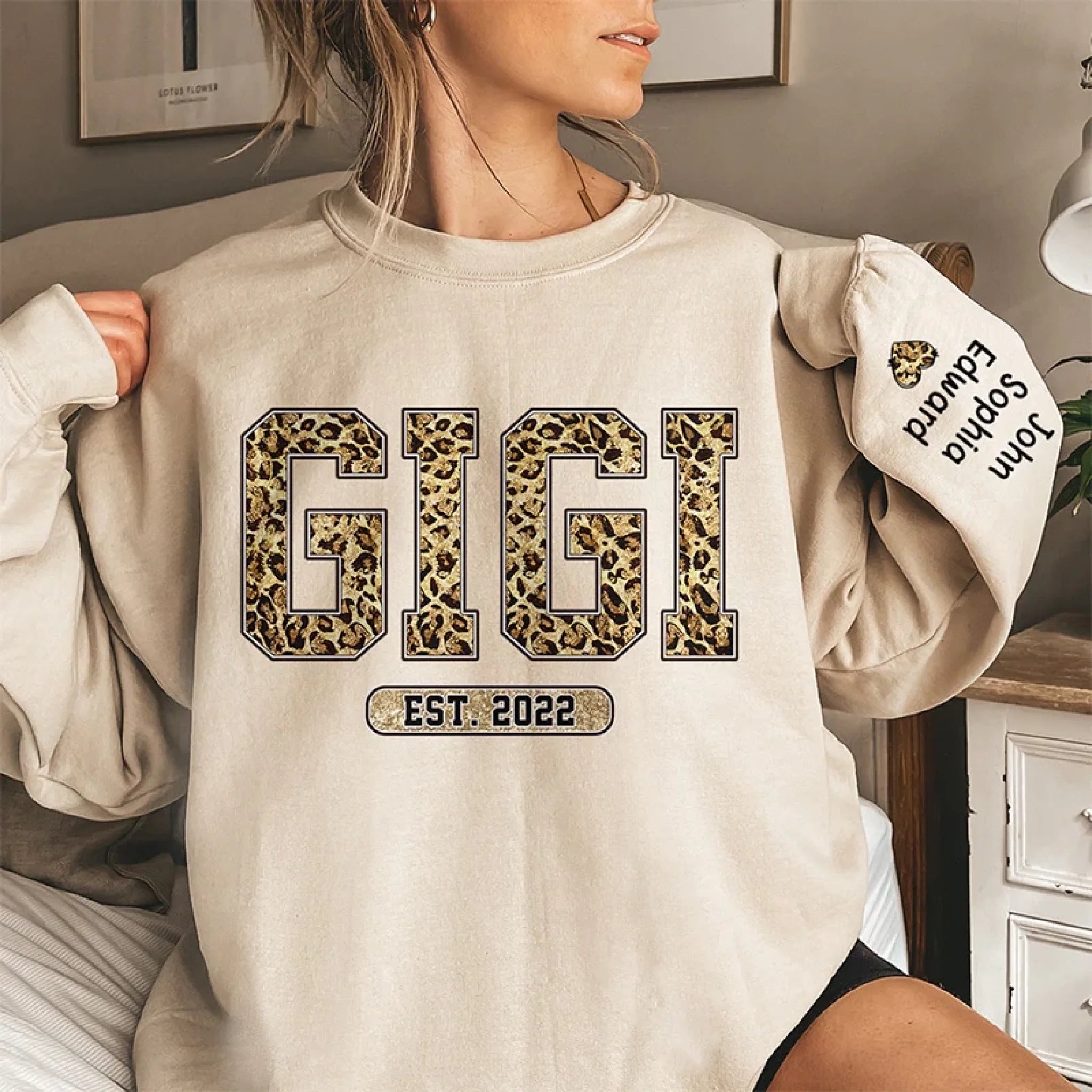 Its a Gigi Thing unisex sweatshirt personalized sleeve names for gigi