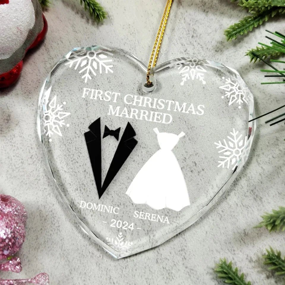 Personalized Heart and Circle Glass Ornament personalized display gift home decor