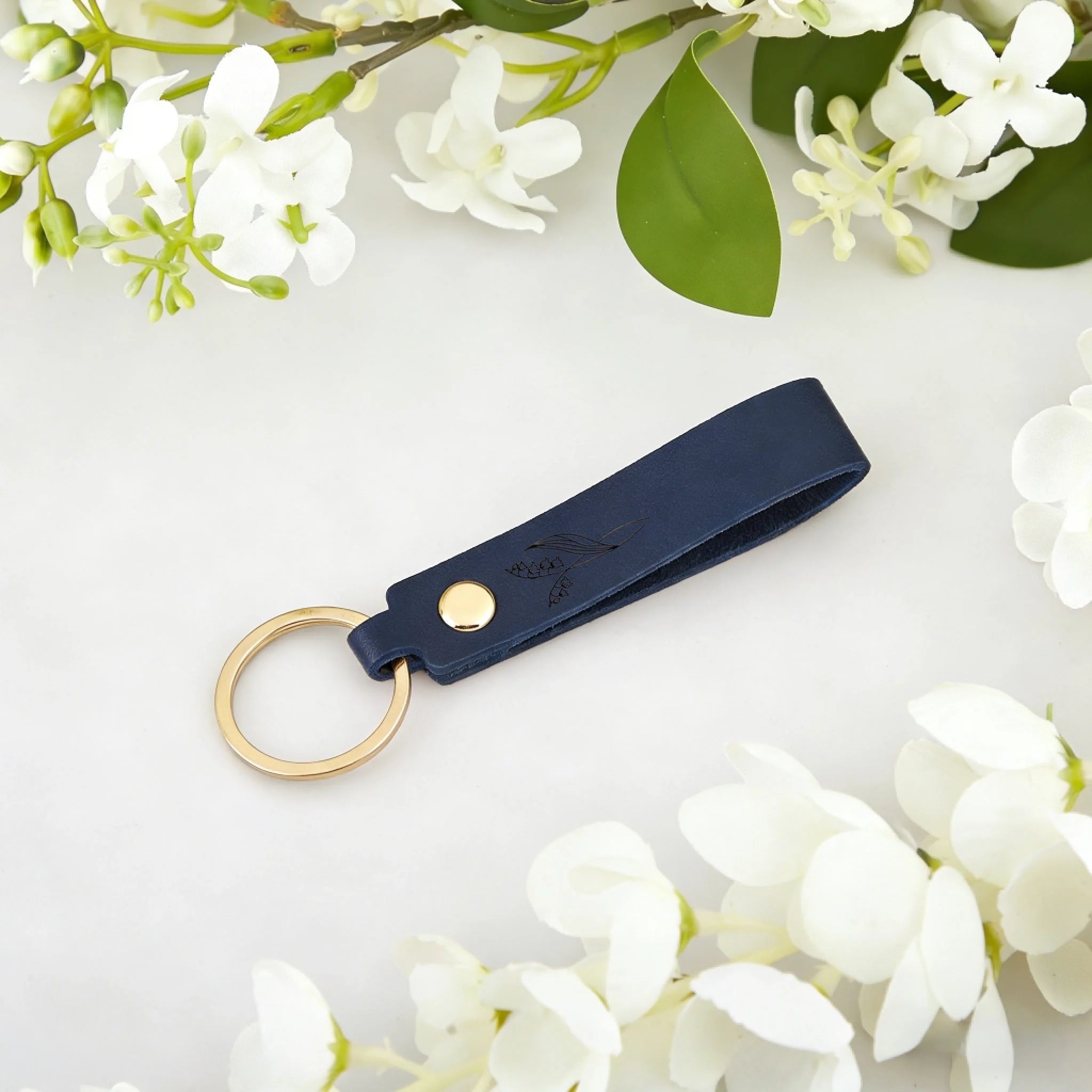 Personalized Birth Flower PU Leather Keychain with Engraved Name – Custom Floral Key Ring, Wedding Party Favor, Birthday Gift for Her, Bridesmaid, Wife, Girlfriend, Mom 1082236 - DiyGiftly
