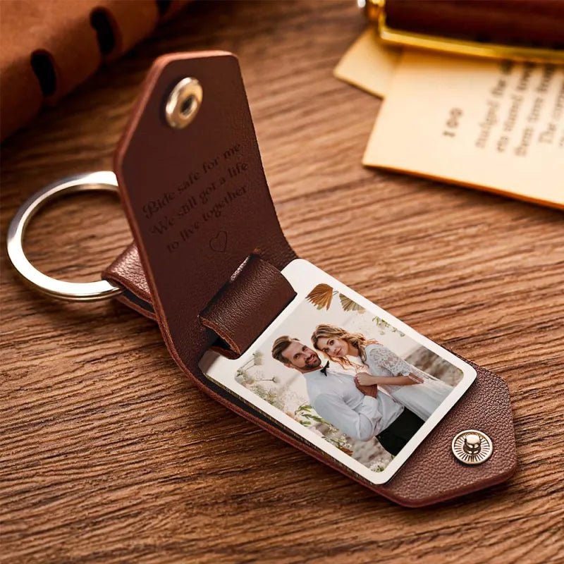 Personalized Photo and Calendar PU Leather Keychain with Custom Text Valentines Gifts for Him - DiyGiftly