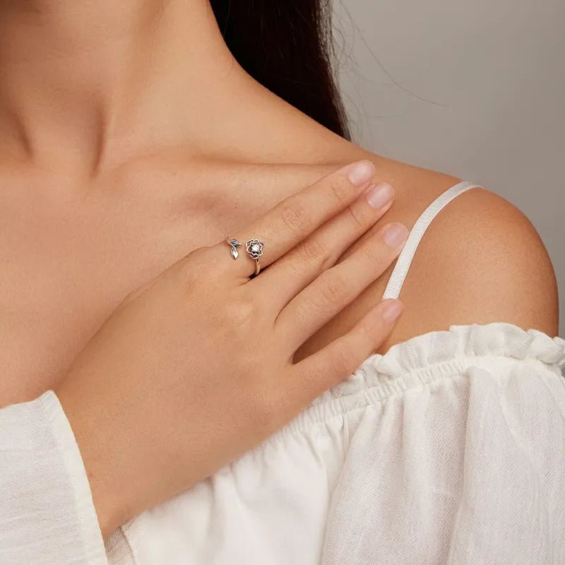 Silver Camellia Open Ring – Romantic Adjustable Promise Ring for Her Valentine’s Day Gift - DiyGiftly