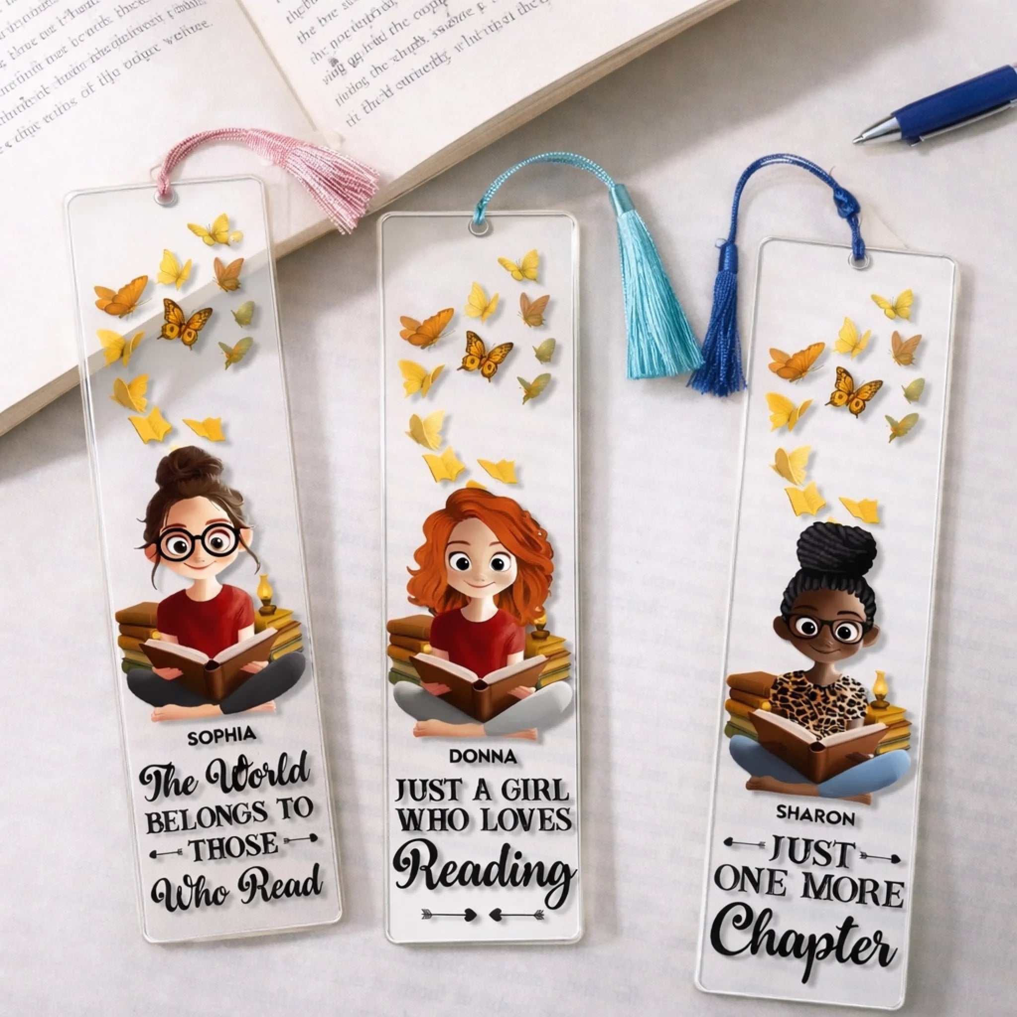 The World Belongs To Those Who Read - Personalized Custom Acrylic Bookmark 1125680 - DiyGiftly